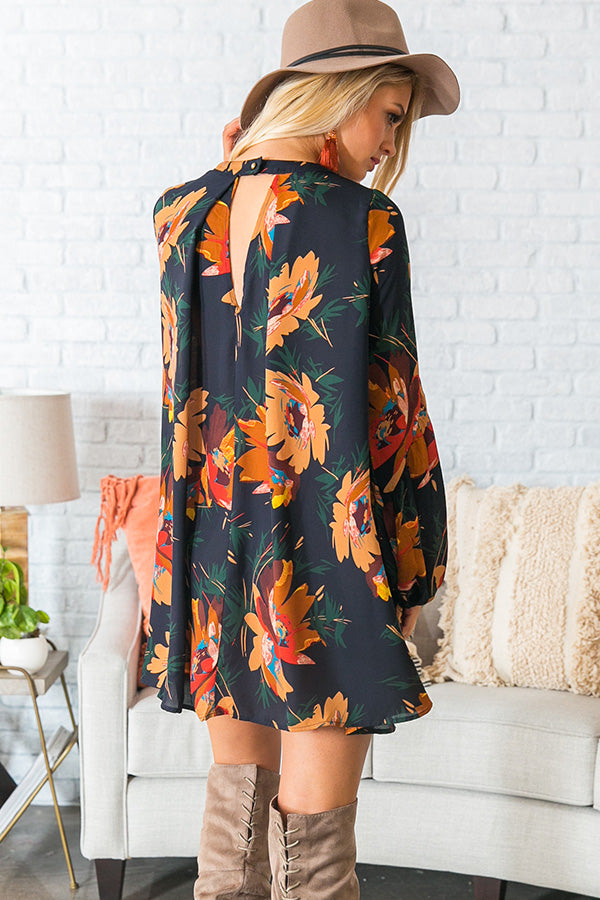 Starry Skies Shift Dress in Navy Image - 4