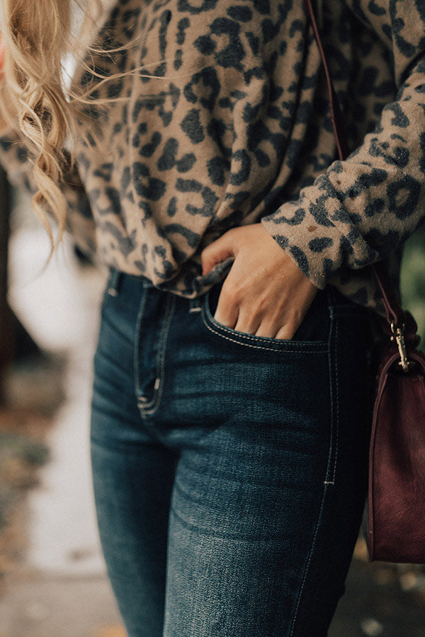 KanCan The Kinsley Midrise Flare in Dark Denim Wash Image - 2