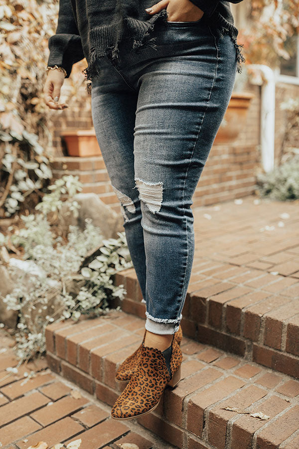 The Rosie Mid Rise Distressed Ankle Skinny Curves Image - 2