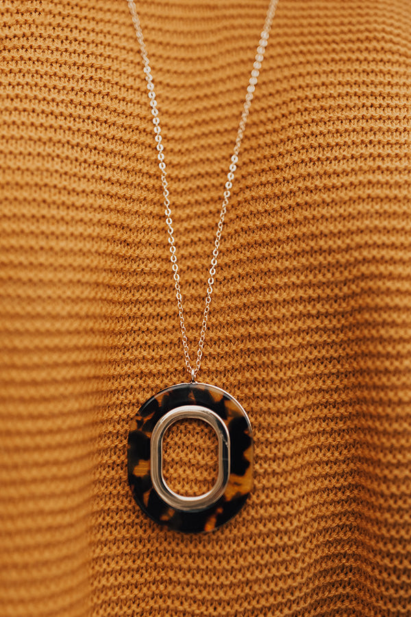Fortune Favors The Chic Necklace In Tortoiseshell Image - 2