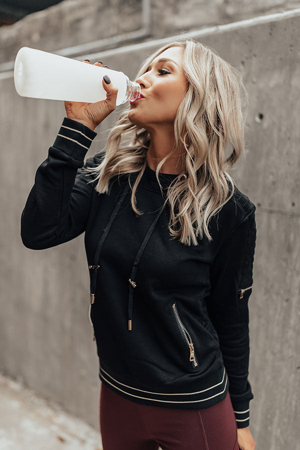 Cool It Deluxe Glass Water Bottle With Silicone Sleeve Image - 4