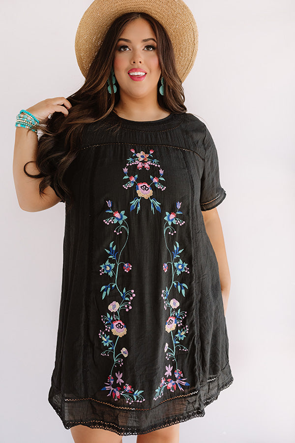 Meet Me In Paradise Shift Dress In Black  Curves Image - 2