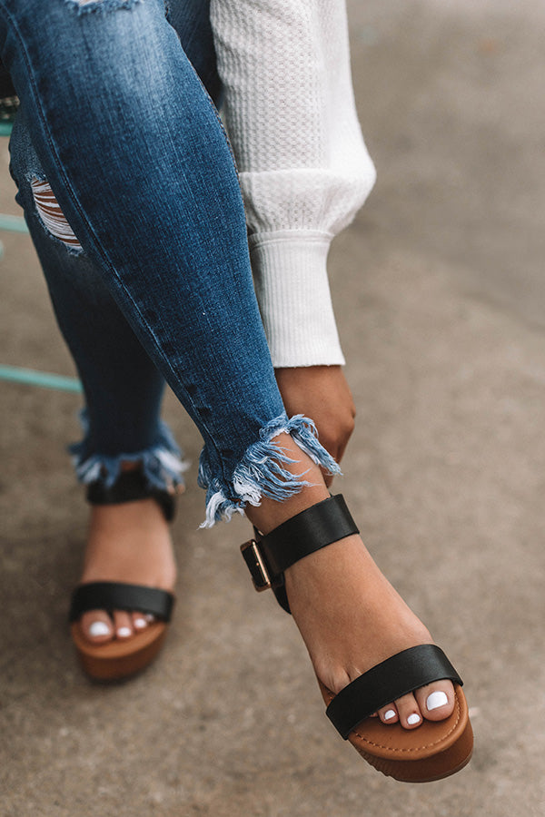 The Raleigh Platform Sandal In Black Image - 4