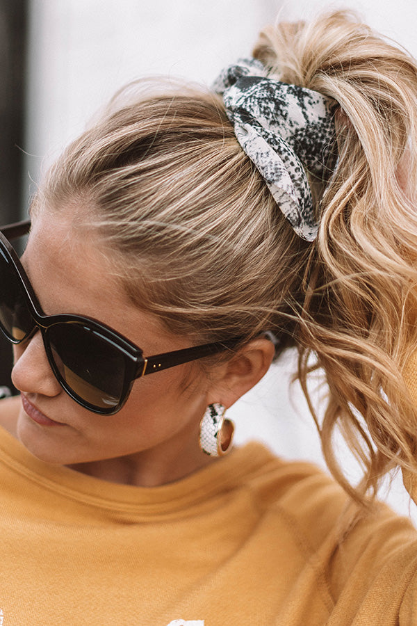 Pony Tail Ponytail Holder How To Wear A Scarf Scrunchie Bartosi