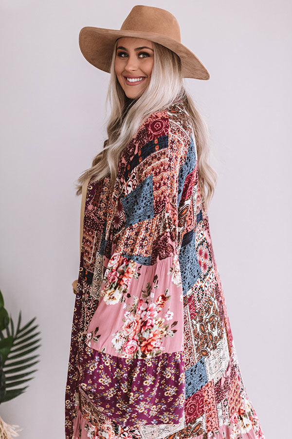 Cafe Kisses Overlay In Berry  Curves Image - 2