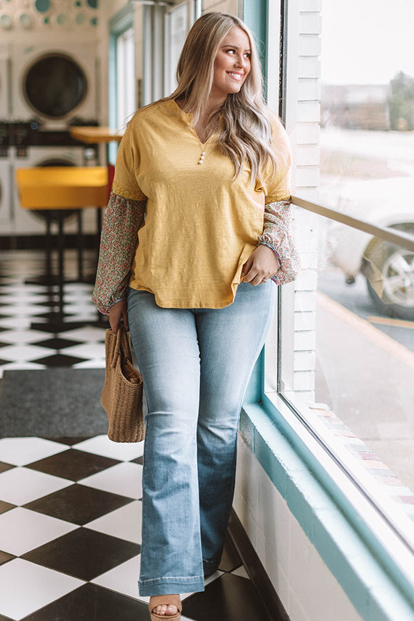 Staying Chic Shift Top In Yellow Curves Image - 1