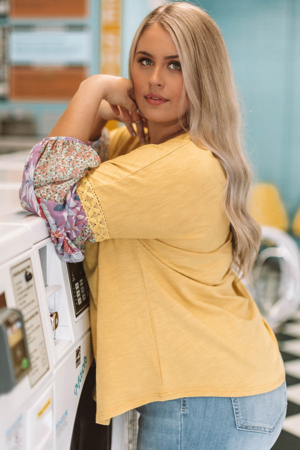 Staying Chic Shift Top In Yellow Curves Image - 4