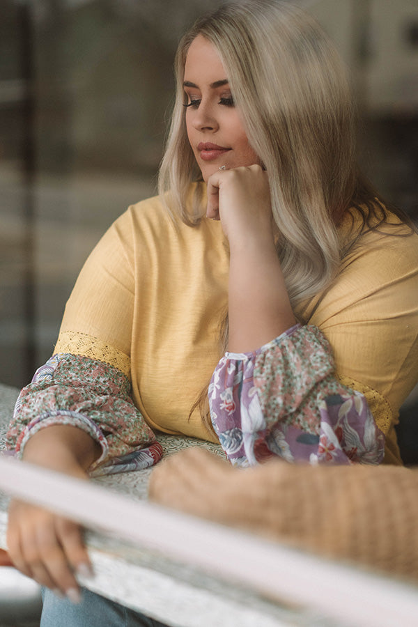 Staying Chic Shift Top In Yellow Curves Image - 3