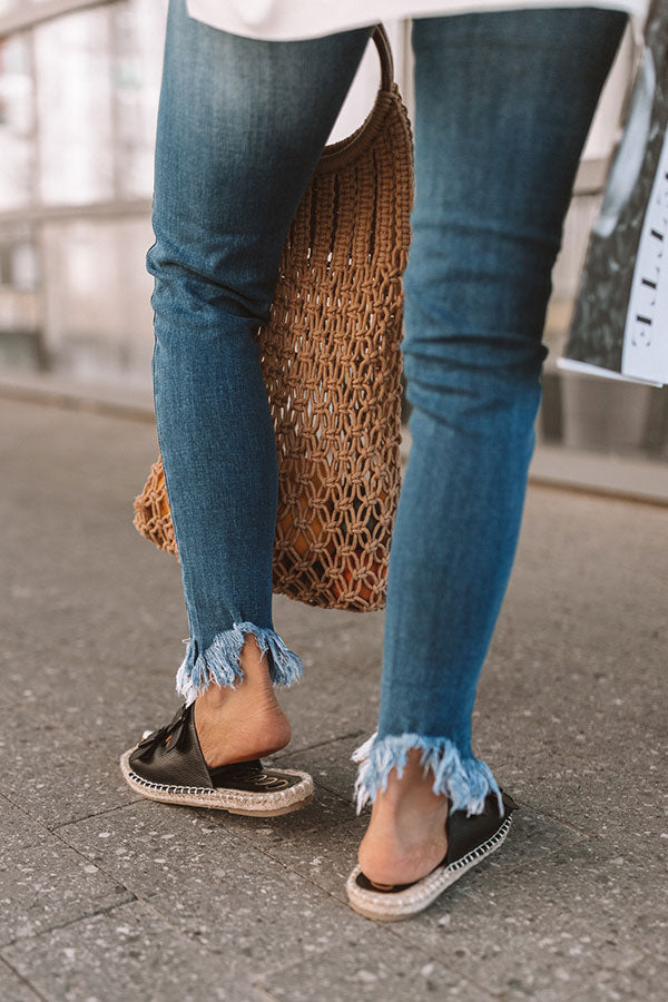 The Mara Sandal In Black Image - 4