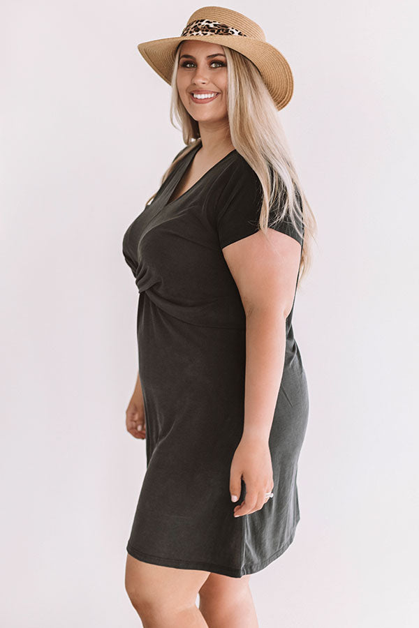 Crowd Pleaser Dress Curves Image - 3