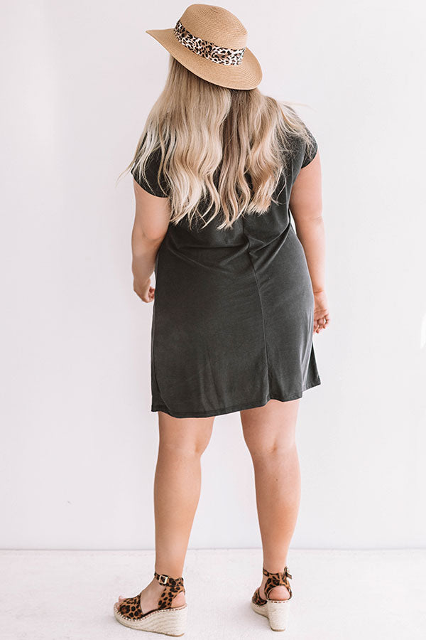 Crowd Pleaser Dress Curves Image - 5