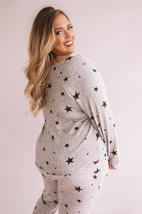 Seeing Stars Sweatshirt Curves Image - 4