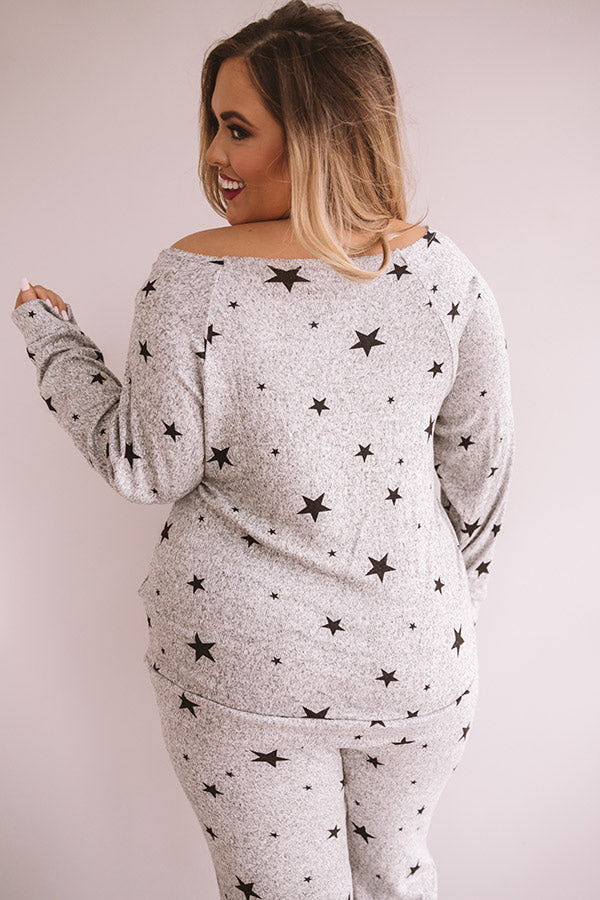 Seeing Stars Sweatshirt Curves Image - 5