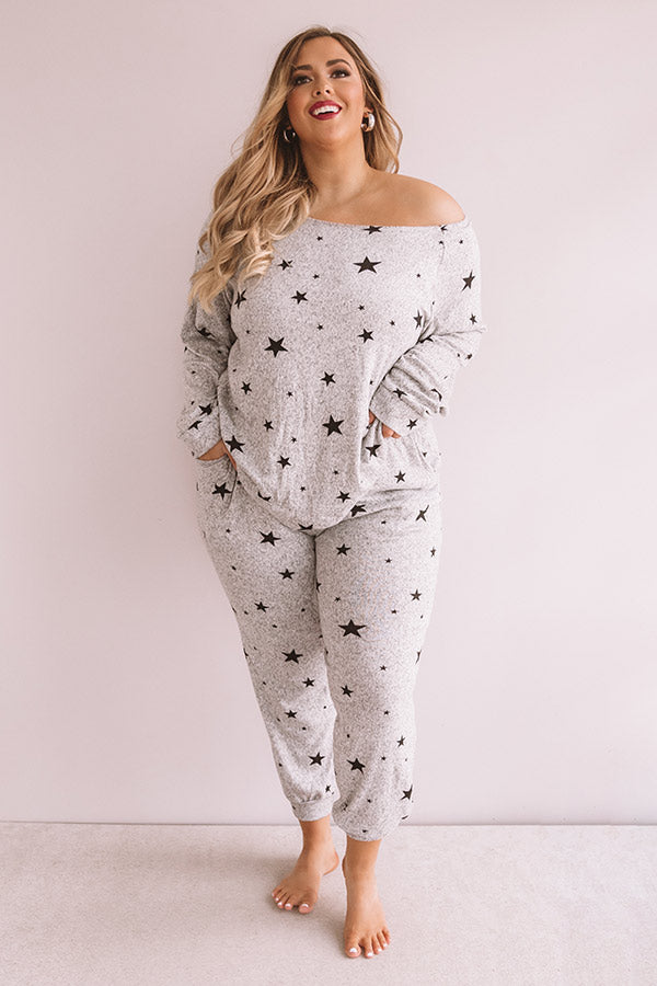 Seeing Stars Sweatshirt Curves Image - 2