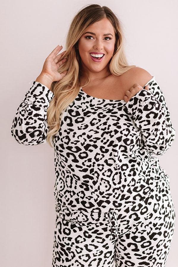 Simply Adored Leopard Sweatshirt  Curves Image - 2