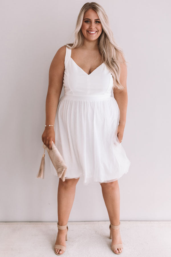 Kisses and Roses Dress Curves Image - 2