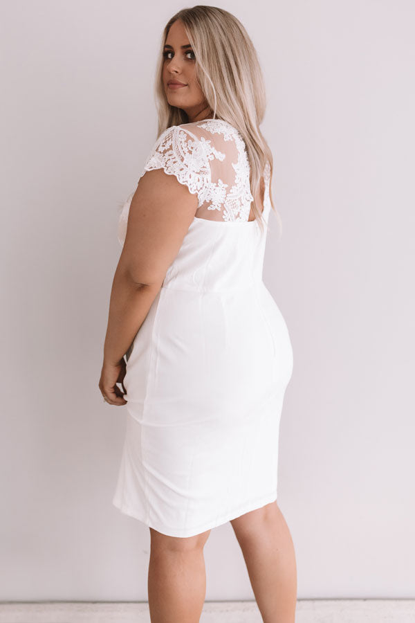 Luxury Experience Crochet Dress  Curves Image - 5