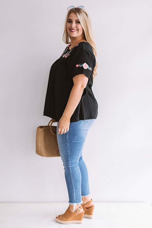 Bubbly Brunch Embroidered Top In Black Curves Image - 3