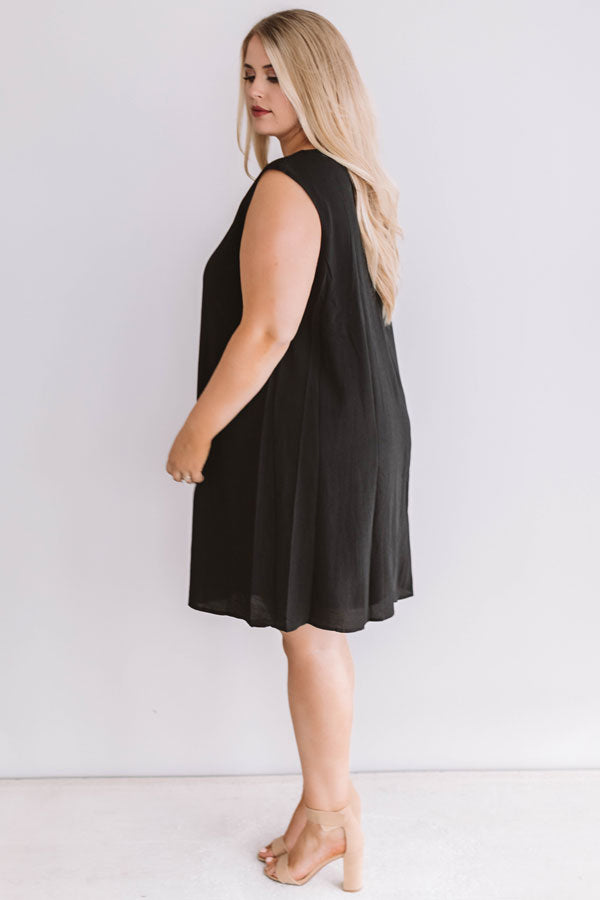 Dinner With A View Shift Dress in Black Curves Image - 3