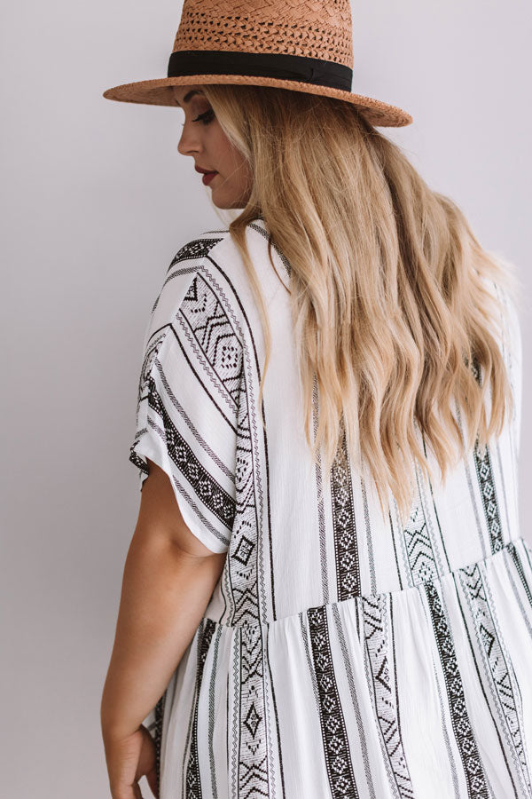 Chic In Santa Cruz Shift Dress In Black  Curves Image - 4