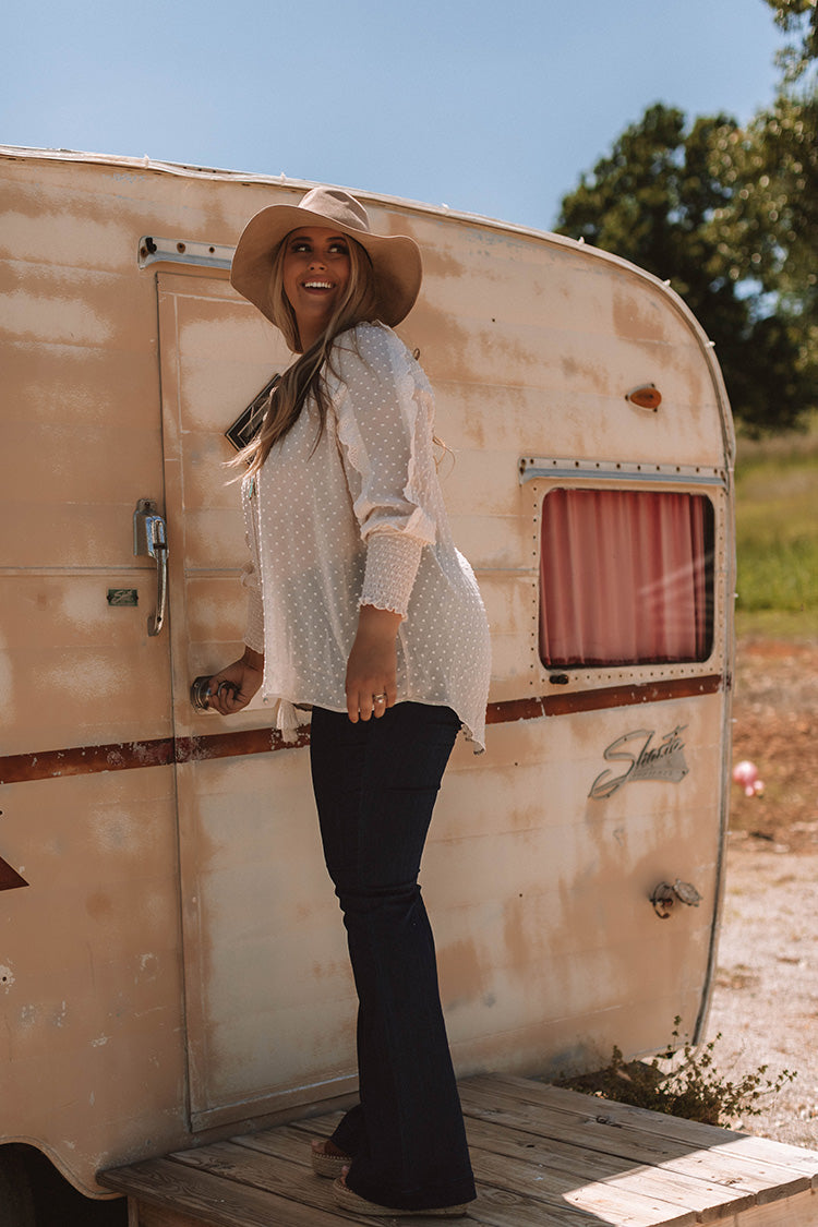 Champagne and Sugar Crochet Trim Shift Top In Cream Curves Image - 4