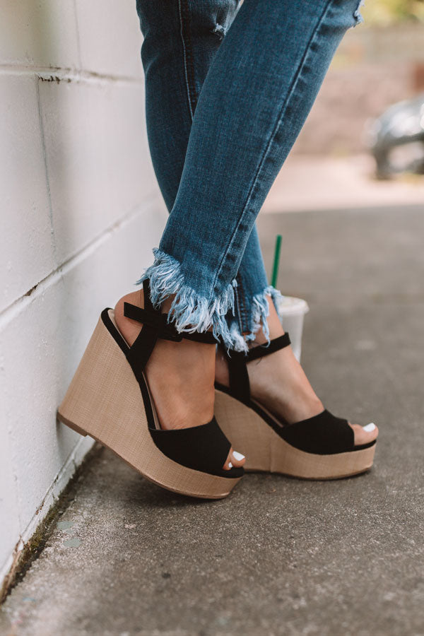 The Ayla Wedge In Black Image - 3