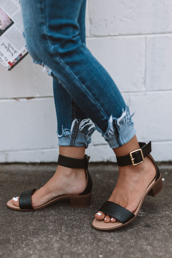 The Caylie Sandal In Black Image - 2