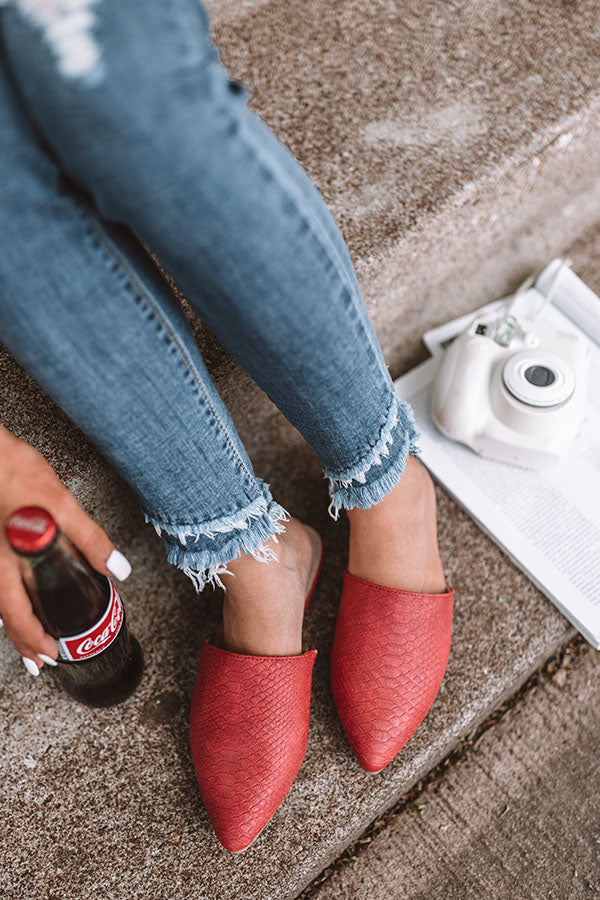 The Easton Flat In Red Image - 3