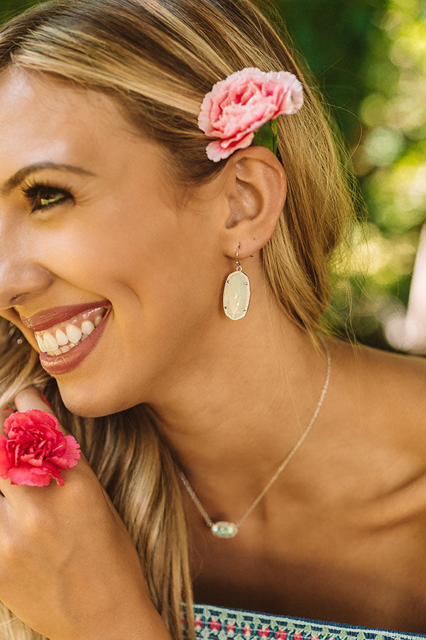 Kendra Scott Dani Silver Drop Earrings in White Pearl Image - 3