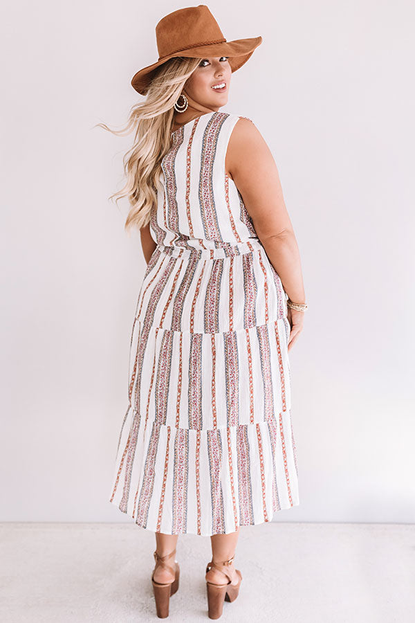 Sunset Twirls Stripe Midi in White Curves Image - 5