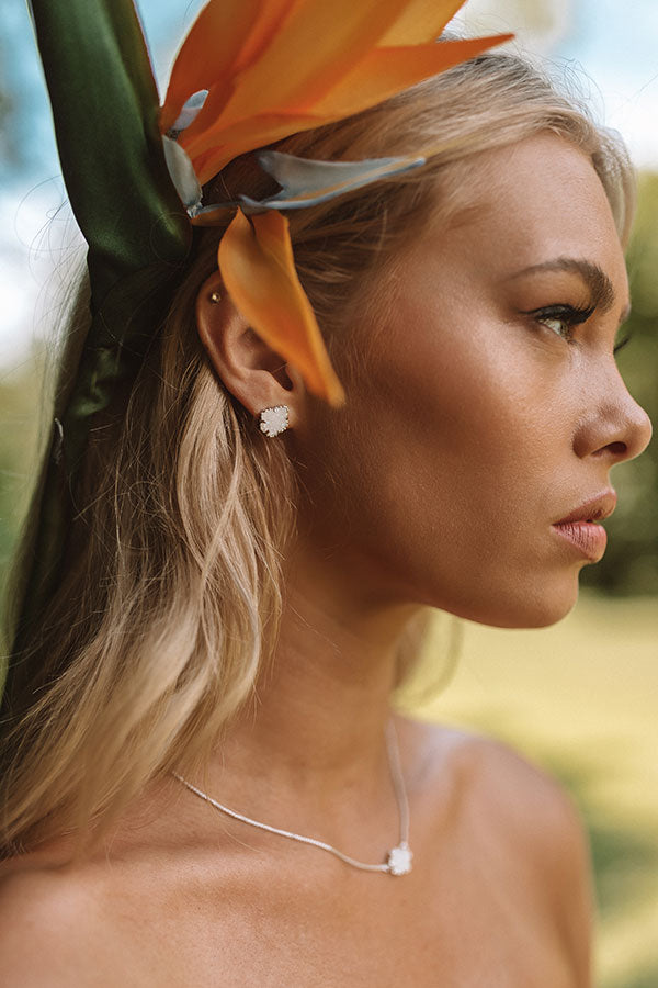 Kendra Scott Tessa Silver Stud Earrings in Iridescent Drusy