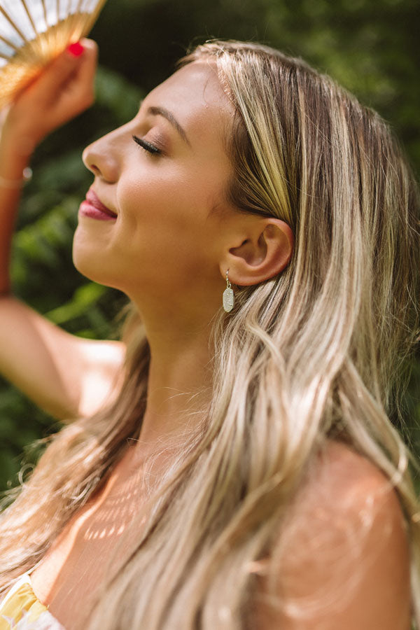 Kendra Scott Lee Silver Drop Earrings in Iridescent Drusy Image - 2