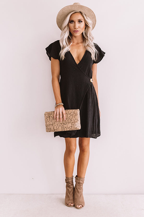 Weekend Wrap Up Dress In Black Image - 5
