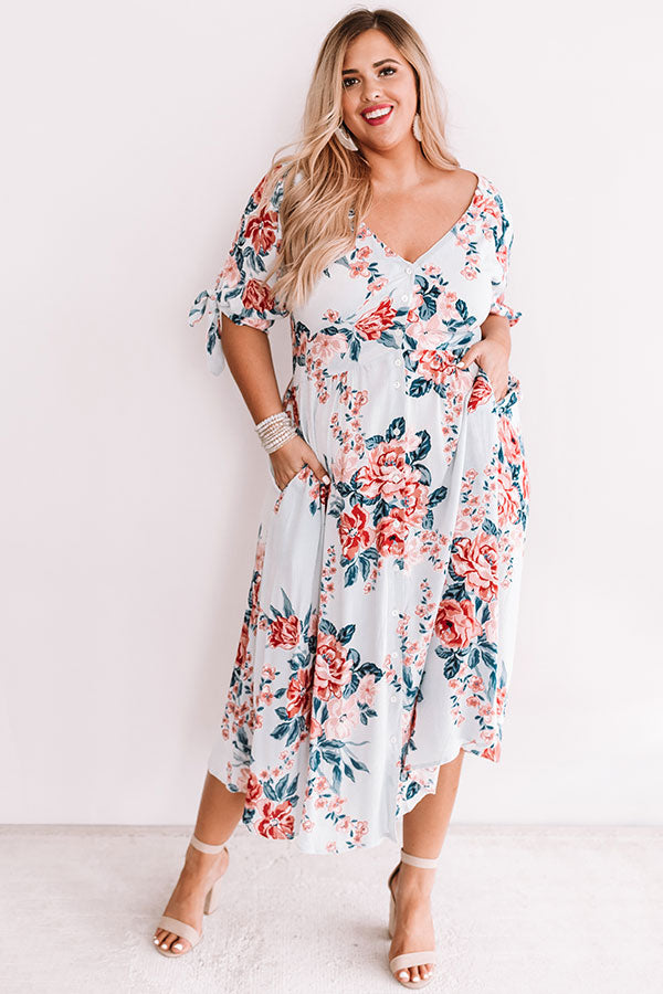 Riviera Romance Midi Dress In Light Sky Blue Curves Image - 3