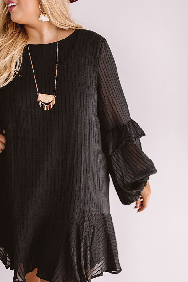 Colorado Casual Shift Dress In Black Curves Image - 3