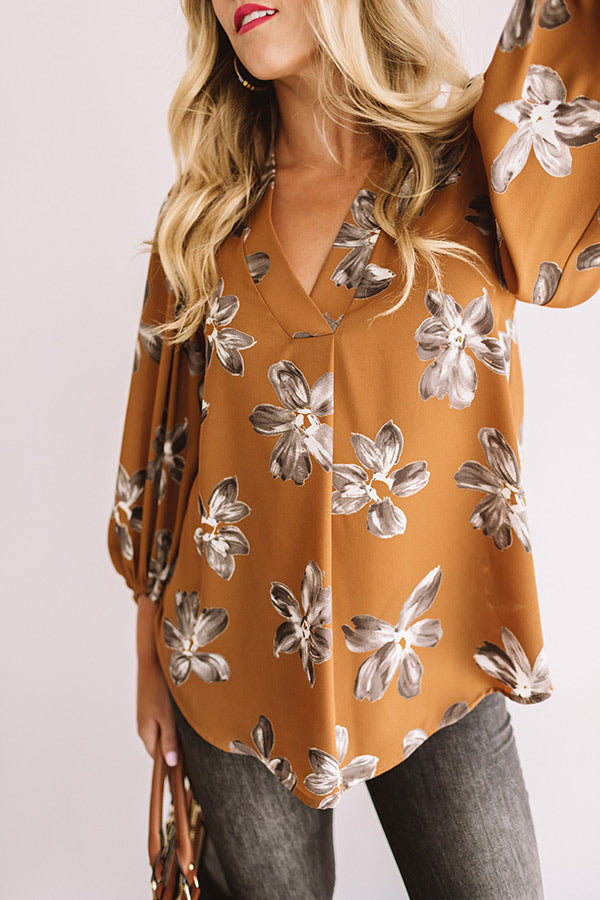 Pretty And Posh Floral Shift Top in Chocolate Image - 2