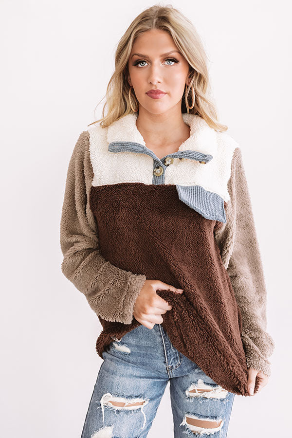 Bundled For The Bonfire Sherpa Pullover In Brown Image - 2