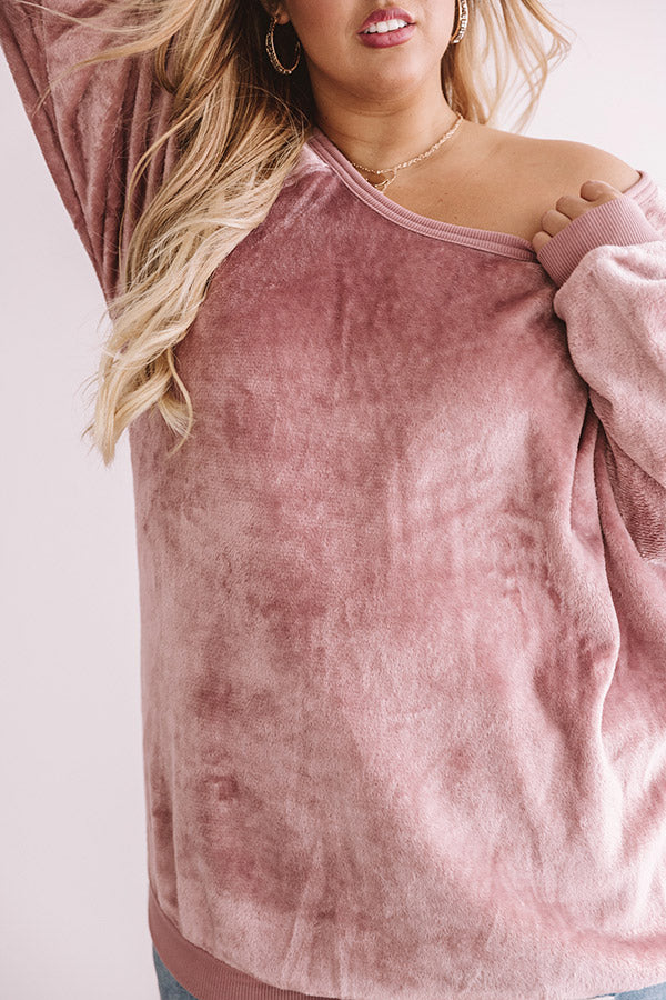 Sweet Kisses Plush Pullover Curves Image - 4