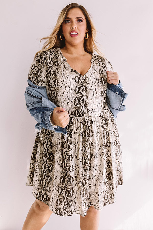 NYC Sights Snake Print Shift Dress Curves Image - 4