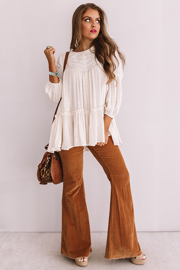 Chai And Kisses Shift Top in Cream Image - 4