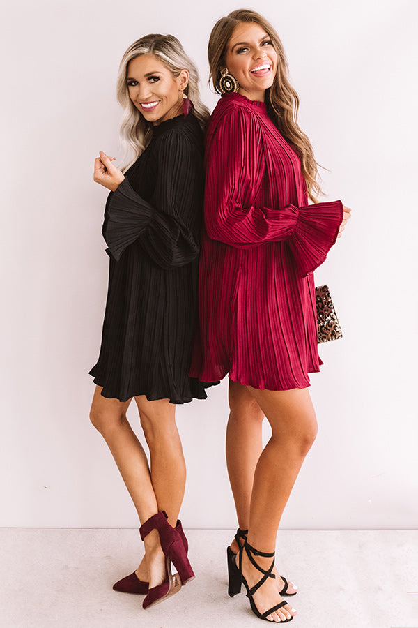 Rooftop Skyline Pleated Shift Dress In Black Image - 4