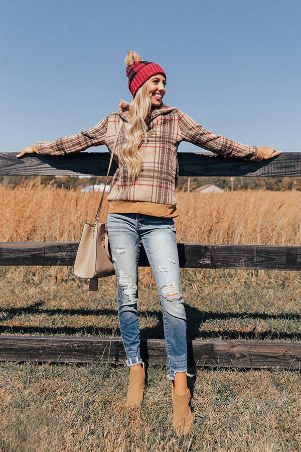 Classic Style Plaid Pullover Image - 3