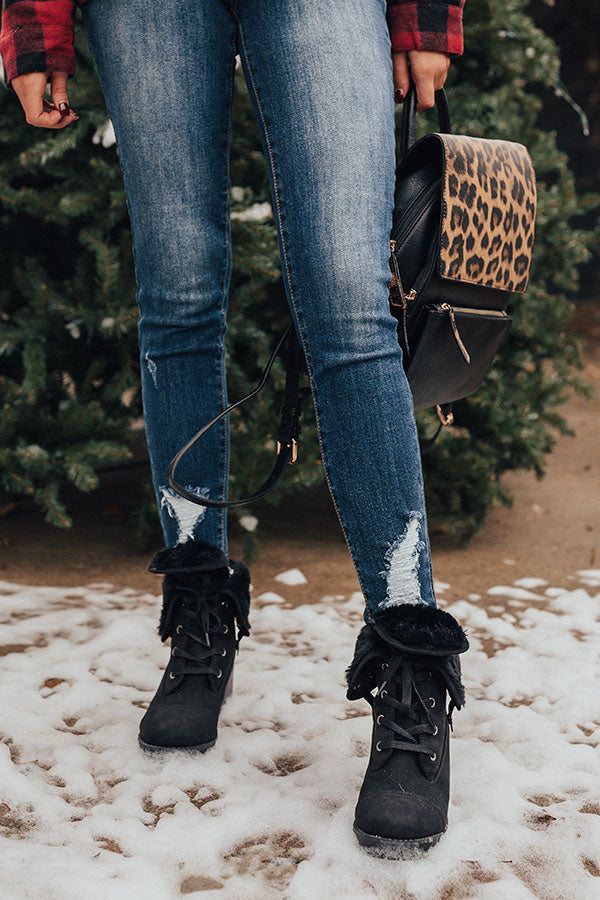 The Arielle Faux Fur Lined Boot In Black Image - 4