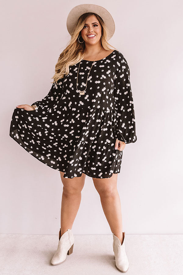 Strolling Through Downtown Floral Shift Dress in Black Curves Image - 3