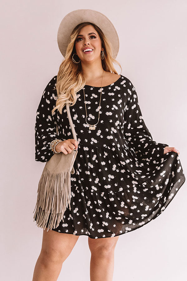 Strolling Through Downtown Floral Shift Dress in Black Curves Image - 2