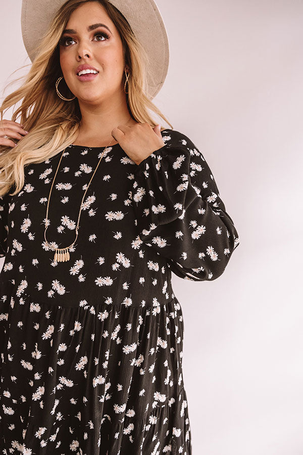 Strolling Through Downtown Floral Shift Dress in Black Curves Image - 4