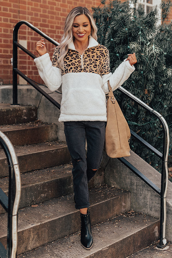 Colorado Kisses Leopard Teddy Pullover Image - 2