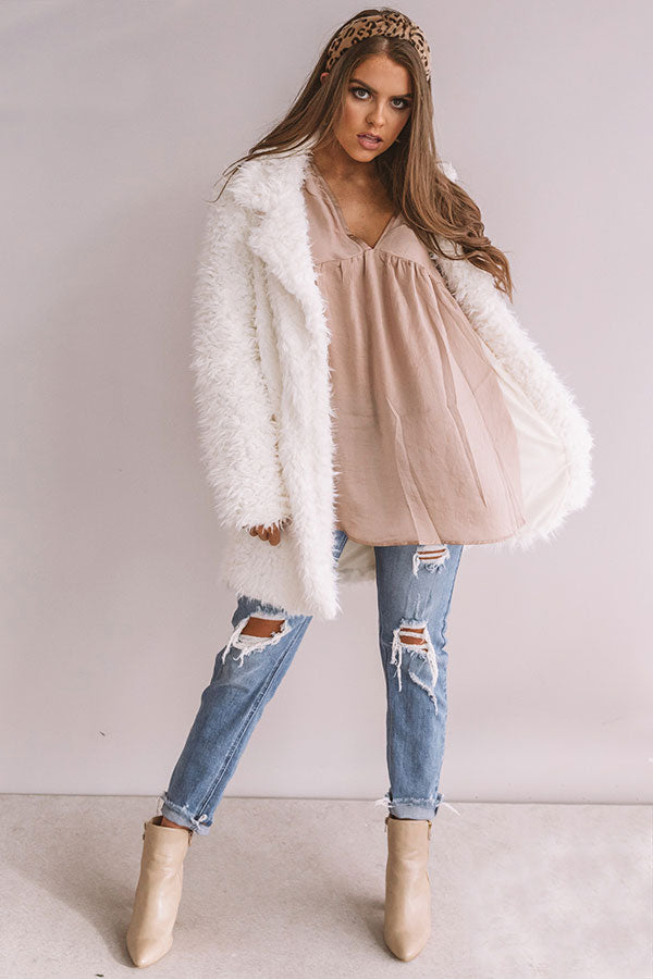 Manhattan Chic Teddy Coat in Ivory Image - 3