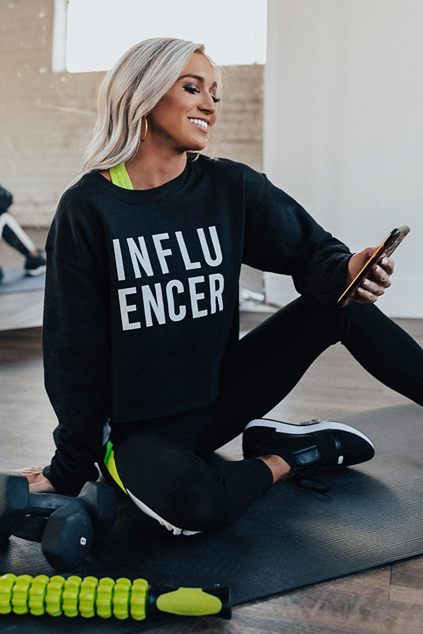 Influencer Crop Sweatshirt Image - 3