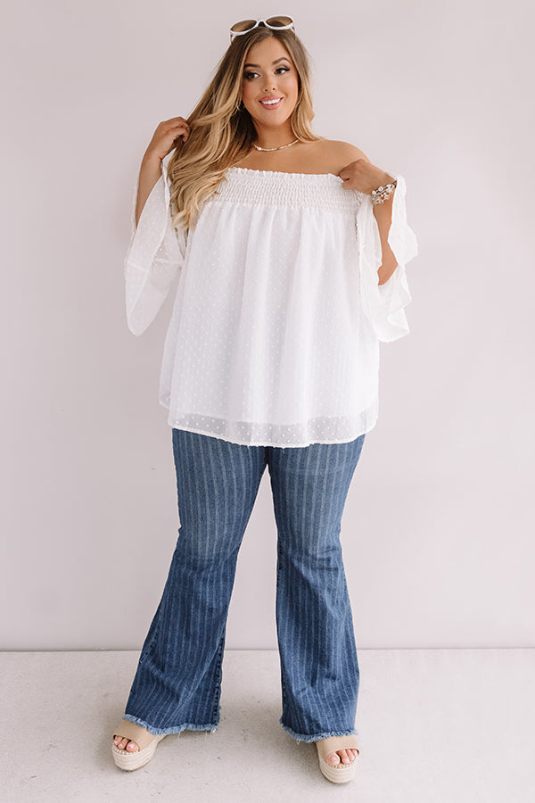 The Santana Midrise Flare Curves Image - 2